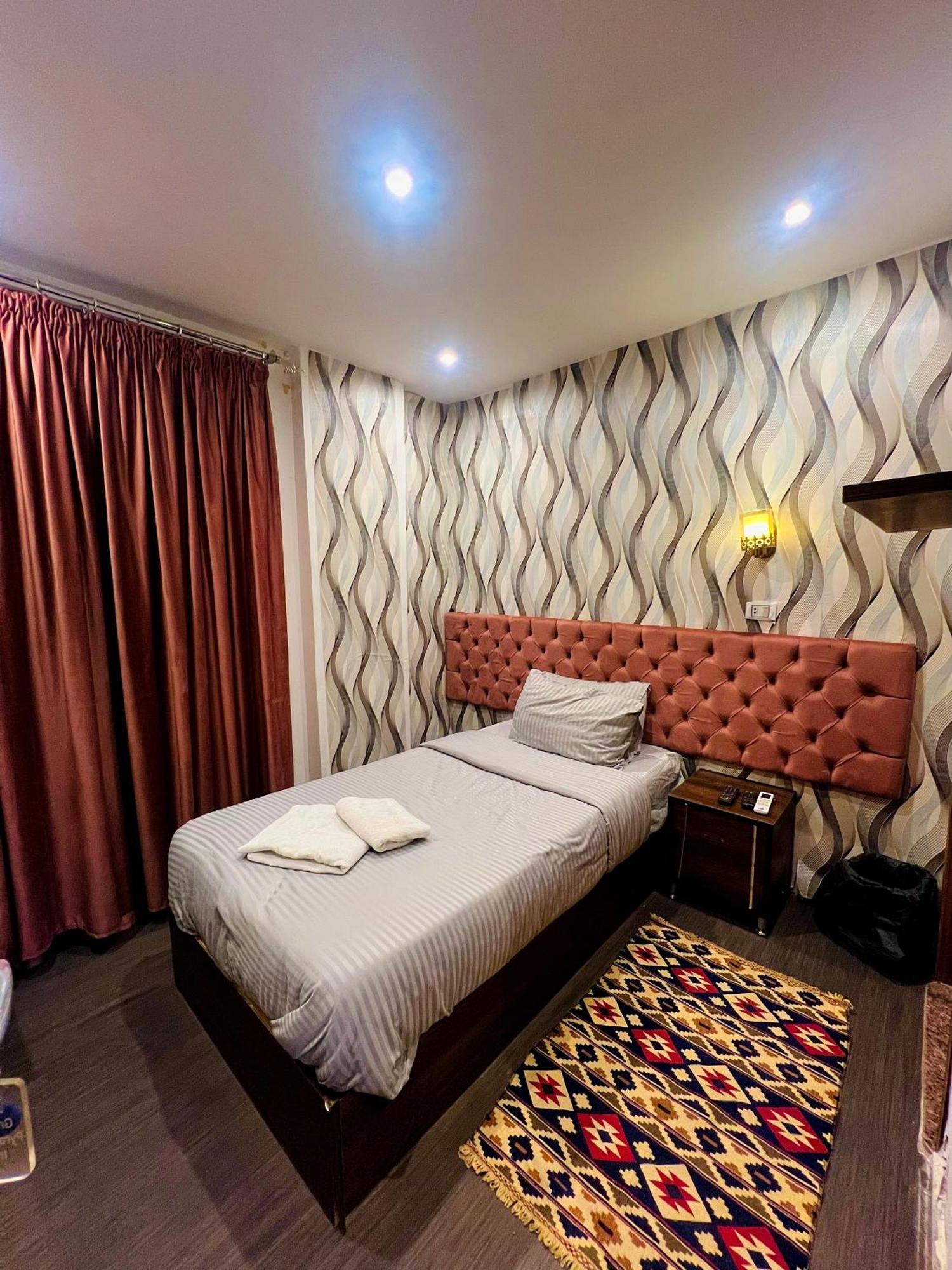Grand Pyramids Inn Kafret el-Gabal 外观 照片